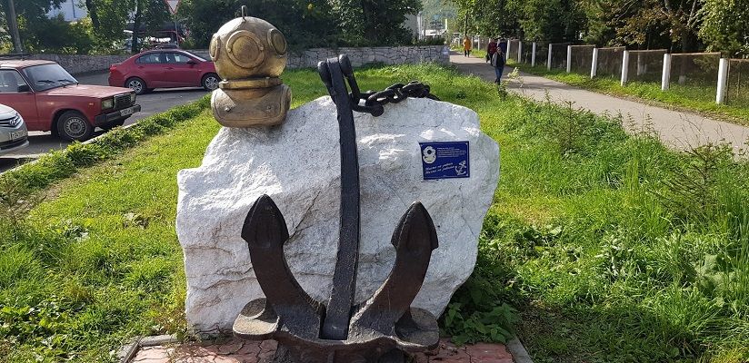 Памятник Морякам