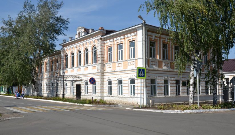 Женская гимназия