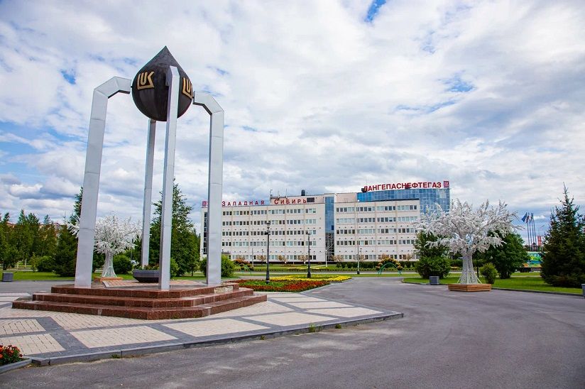 Скульптура Капля нефти