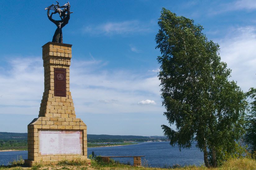 Памятник Волжской Булгарии