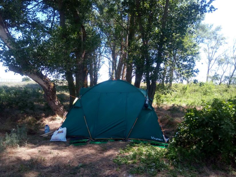 Кемпинг «Азовский берег» в Кучугурах