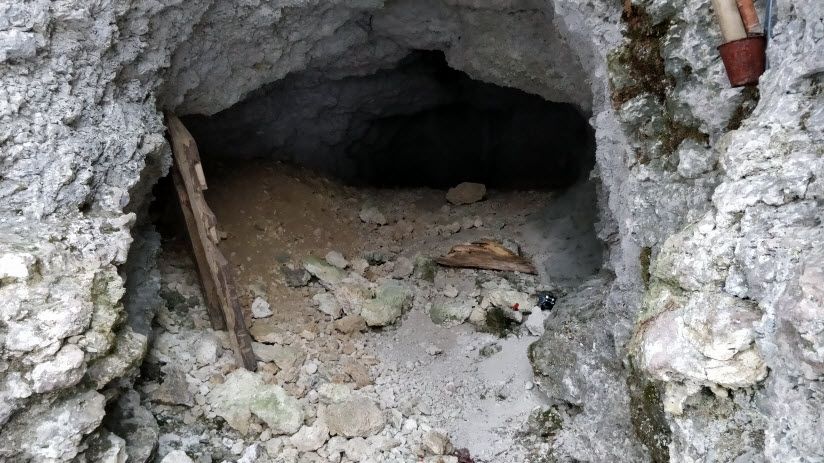 Эшмесская пещера