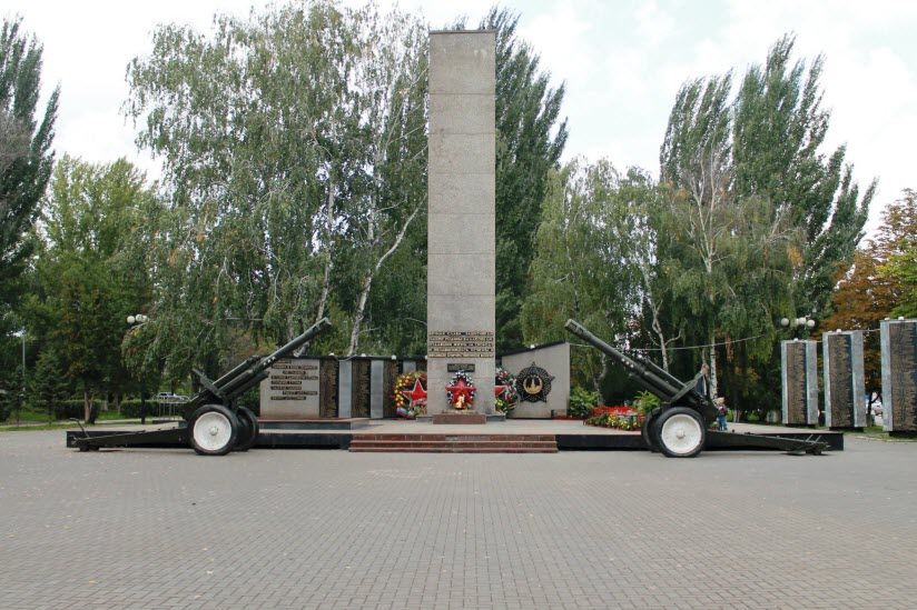 Аллея героев