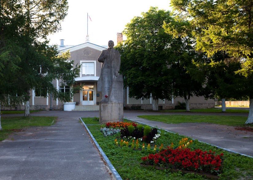 Памятник В.И. Ленину