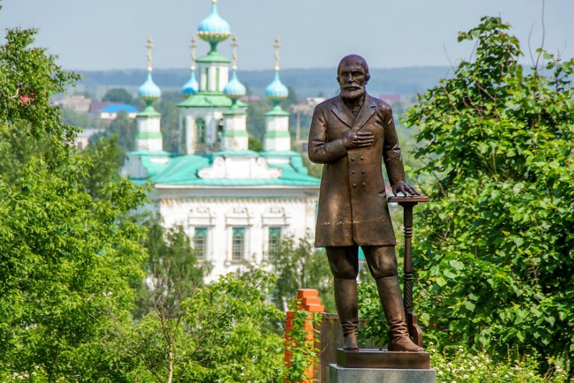 Памятник купцу Губкину