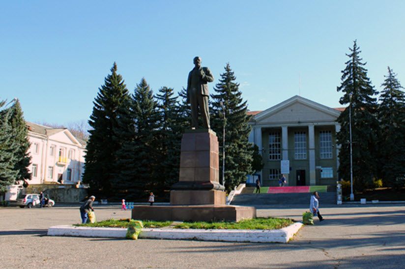 Памятник В.И. Ленину