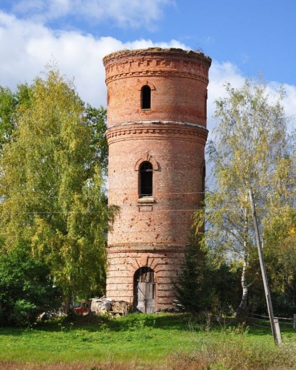 Водонапорная башня деревни Новохованск