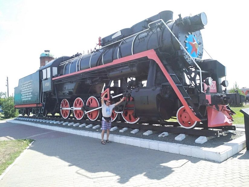 Паровоз-памятник Л-3620