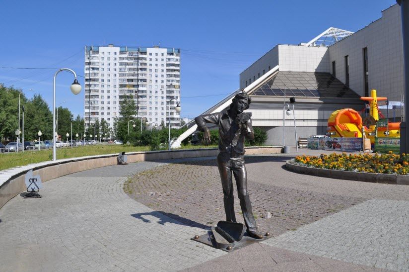 скульптура Музыкант