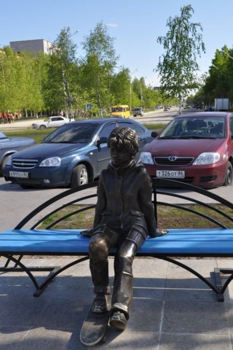 девочка со скейтом