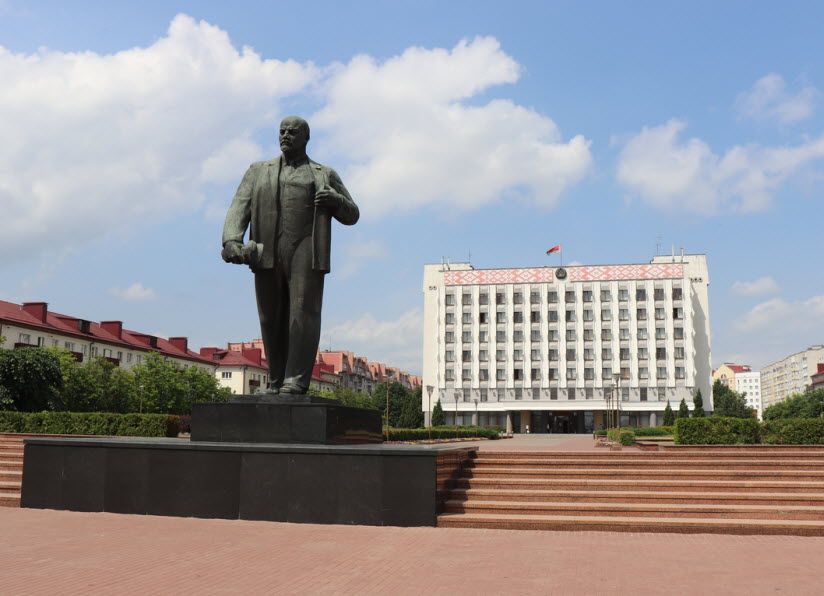 Памятник В.И. Ленину