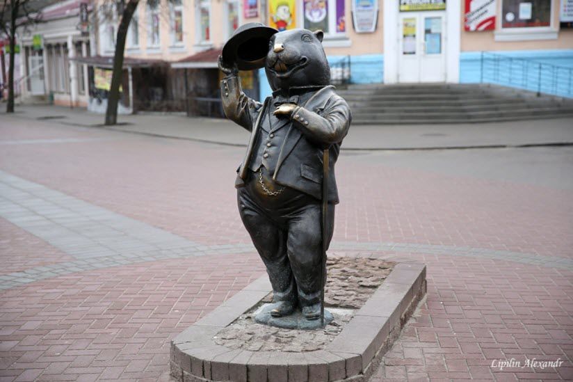 Памятник Бобру