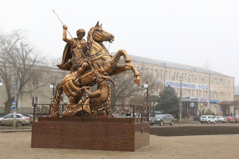 Памятник Георгию Победоносцу