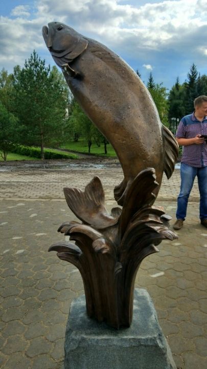 Памятник Рыбе