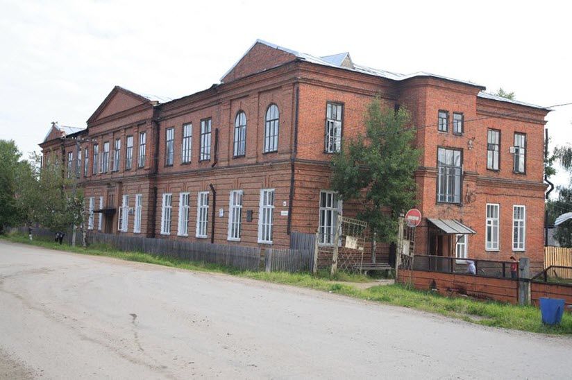 Здание больницы