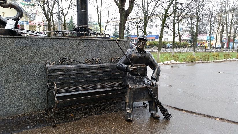 Коммунальщикам