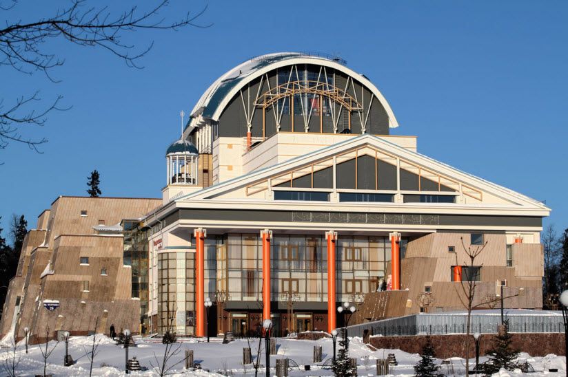 Саровский драматический театр