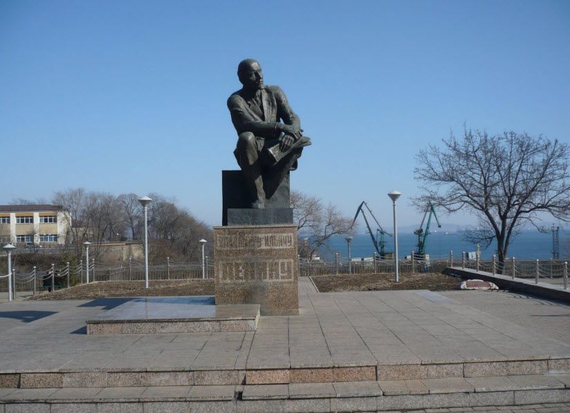 Памятник В.И. Ленину