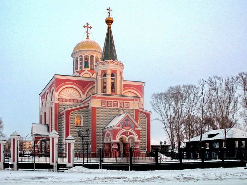 Храм равноапостольных Константина и Елены
