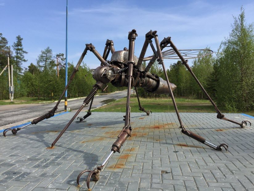 Памятник Комару