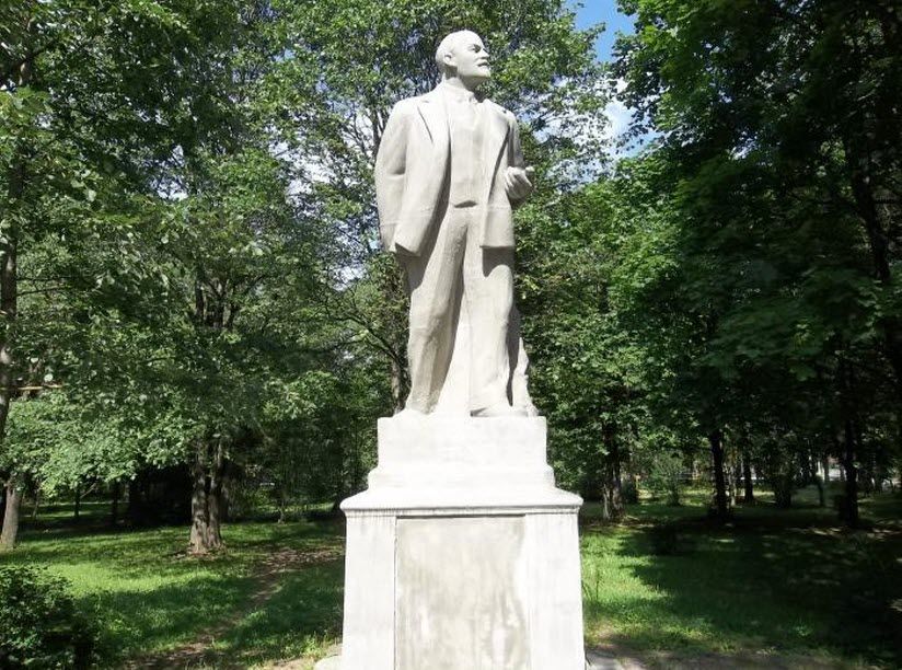 Памятник В.И. Ленину