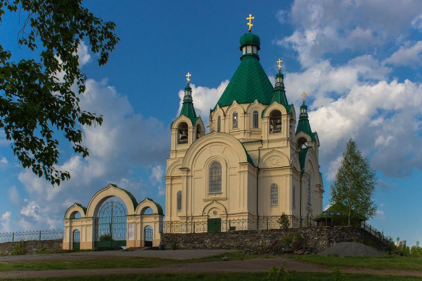 Храм Александра Невского