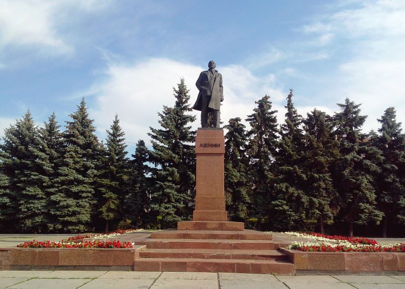 Памятник В.И. Ленину