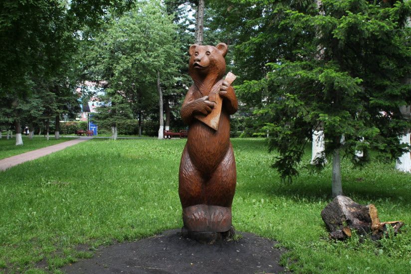 Скульптура «Медведь»