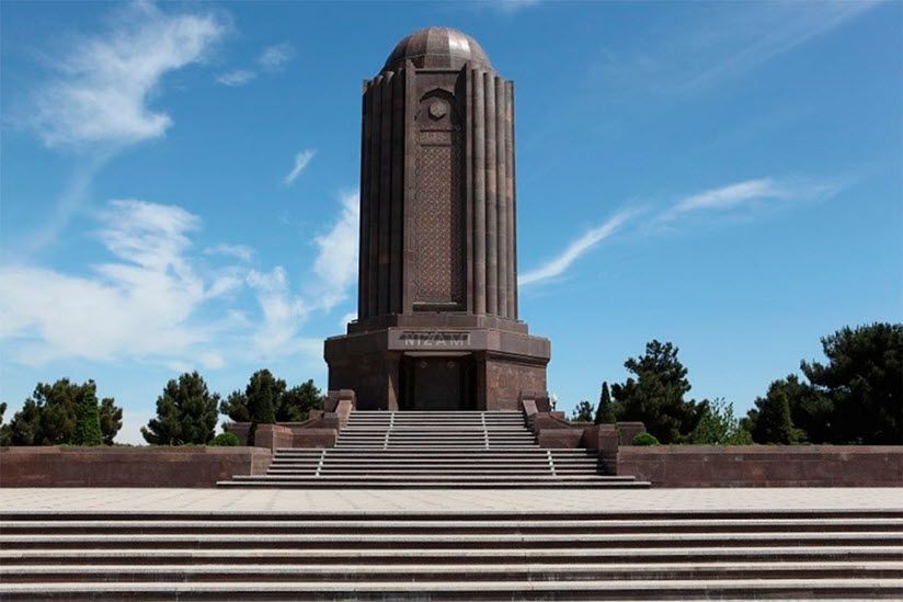 Мавзолей Низами Гянджеви (Гянджа)