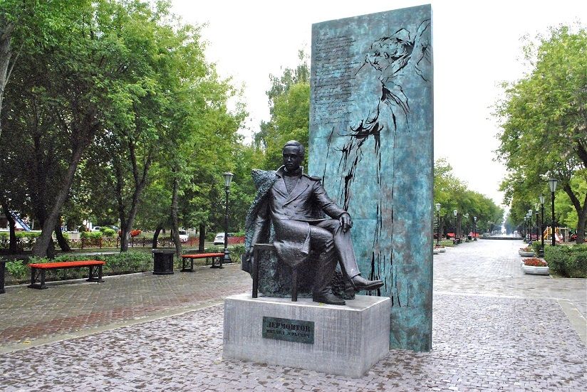 Памятник М.Ю. Лермонтову