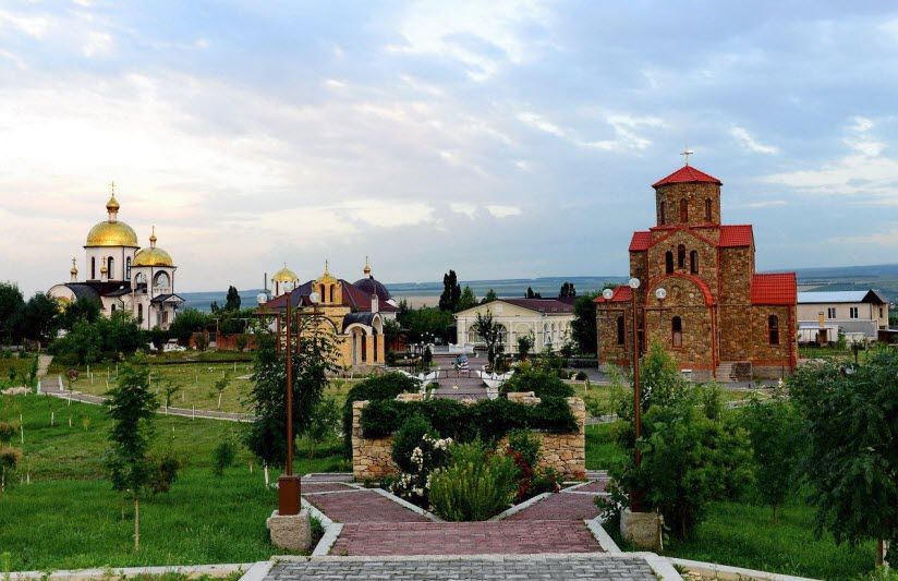 Петропавловский храмовый комплекс