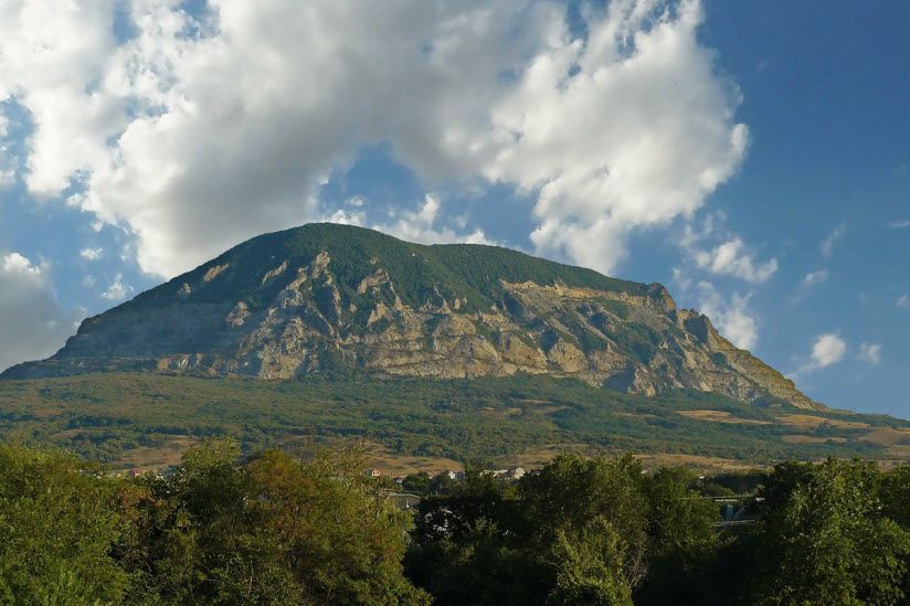 Гора Змейка