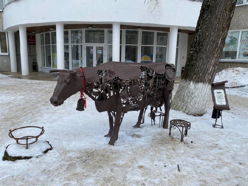 Арт-объект «Корова-кормилица»