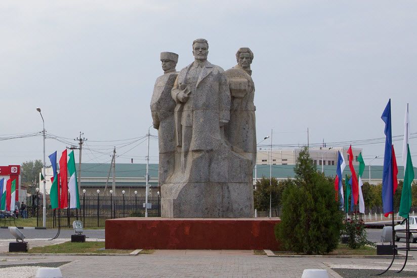 Памятник «Дружбы народов»