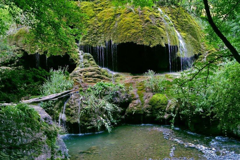 Водопад Мамрот Кар (Зонтик)