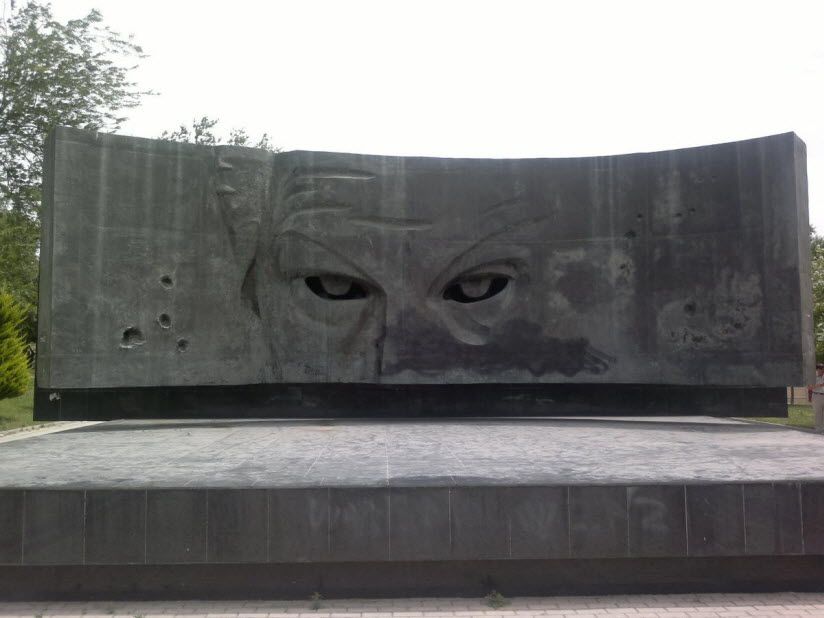 Памятник Рихарду Зорге