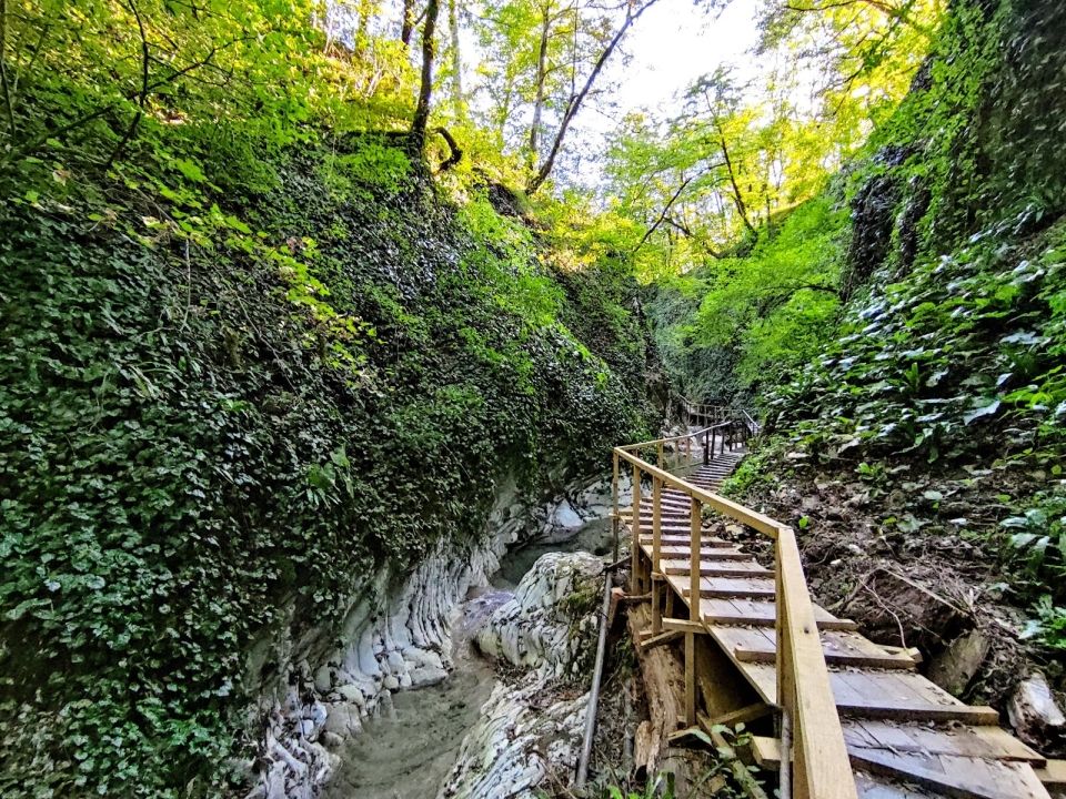 Каньон водопадов Прохладный