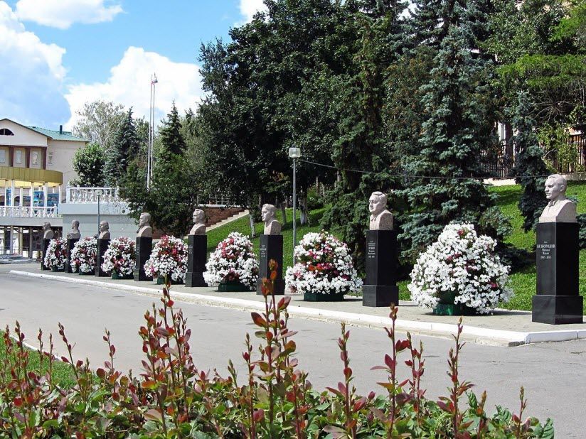 Аллея славы