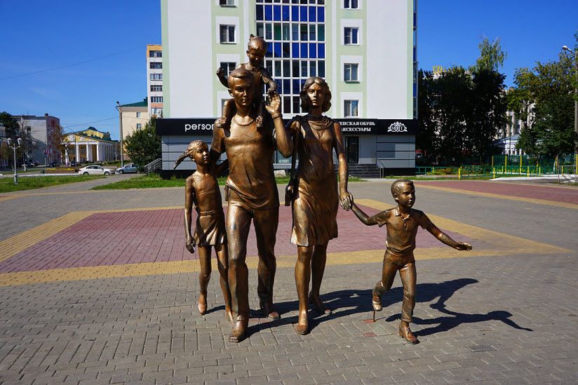 Памятник Семье