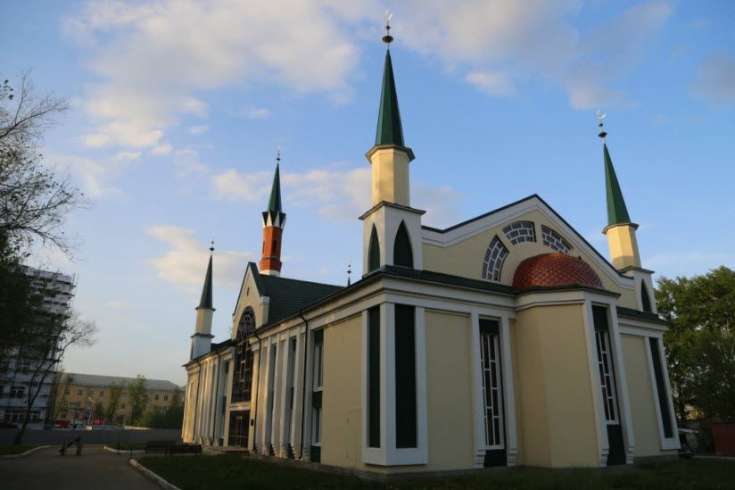 Соборная мечеть Ааль-Мансур