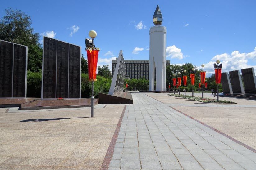 Мемориал на площади Памяти