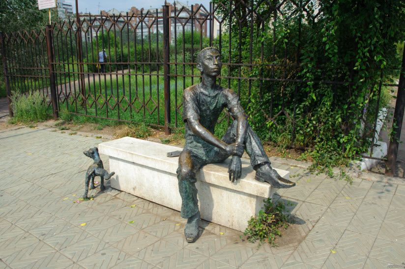 Скульптура Студент