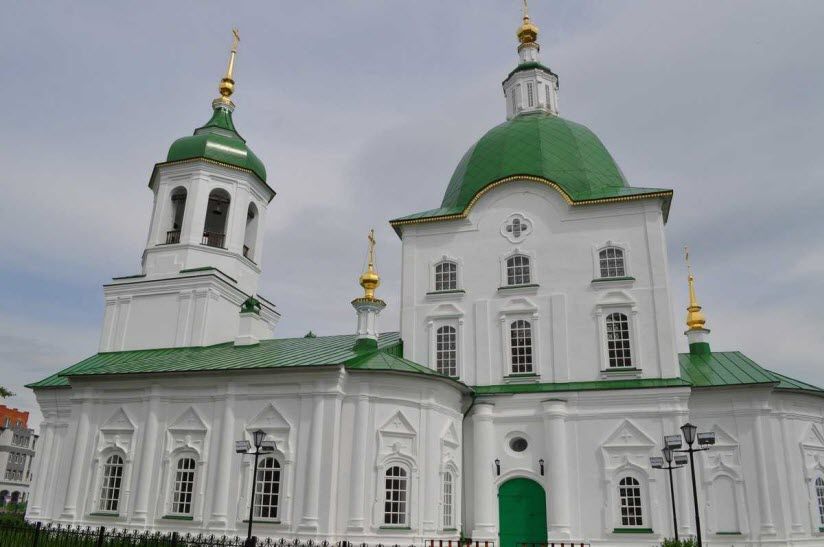 Церковь апостолов Петра и Павла