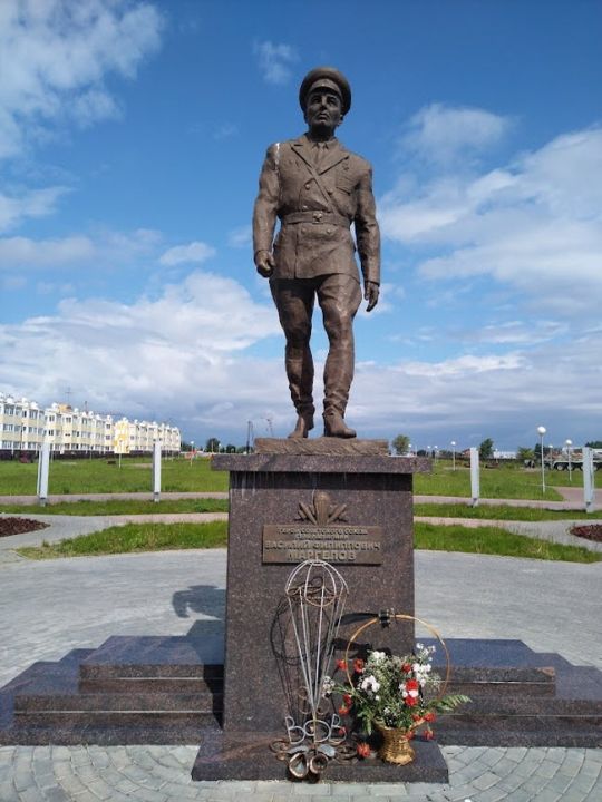 Памятник Василию Маргелову