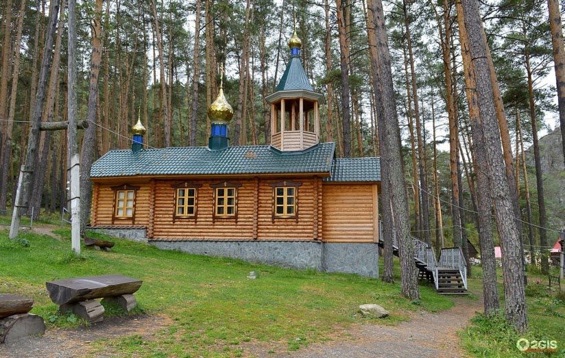 Храм Святителя Макария