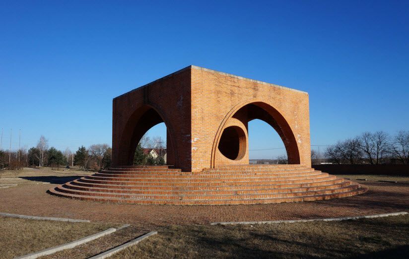 Мемориальный Парк Мира