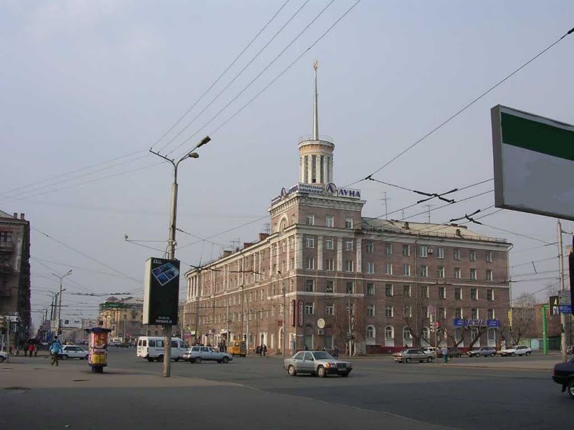 Дом со шпилем