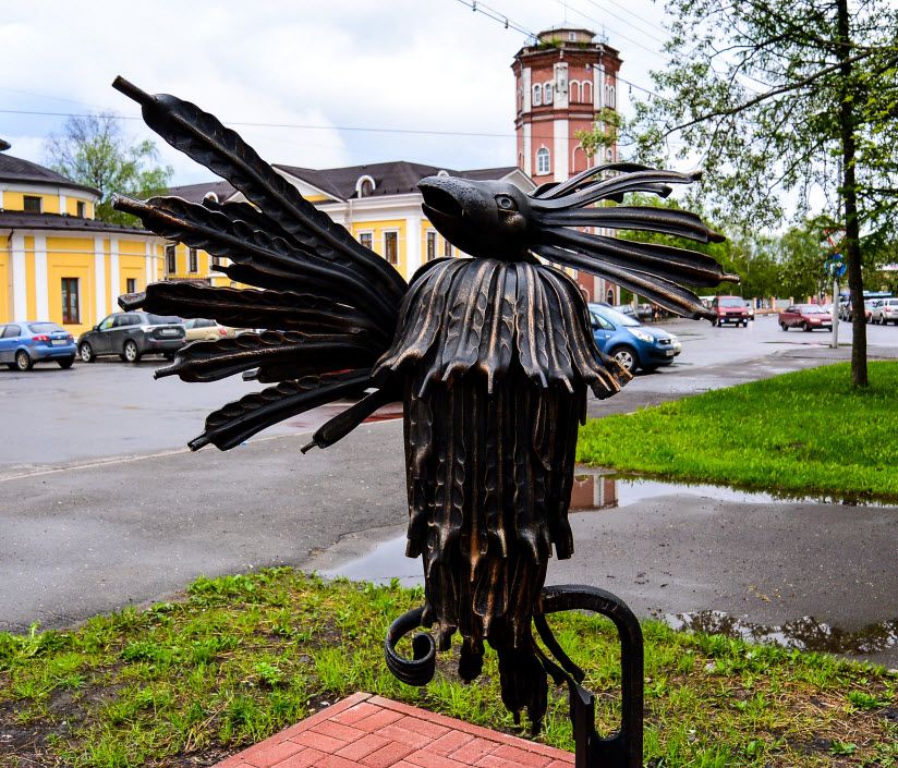 Скульптура «Птица-Говорун»