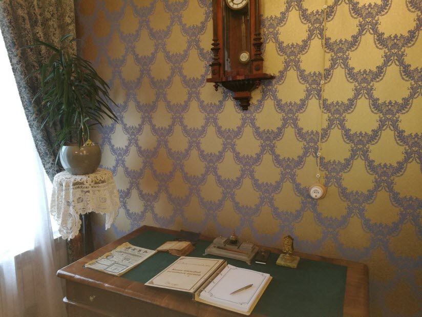 Дом-музей купца Черноглазова, или Дом с лилиями