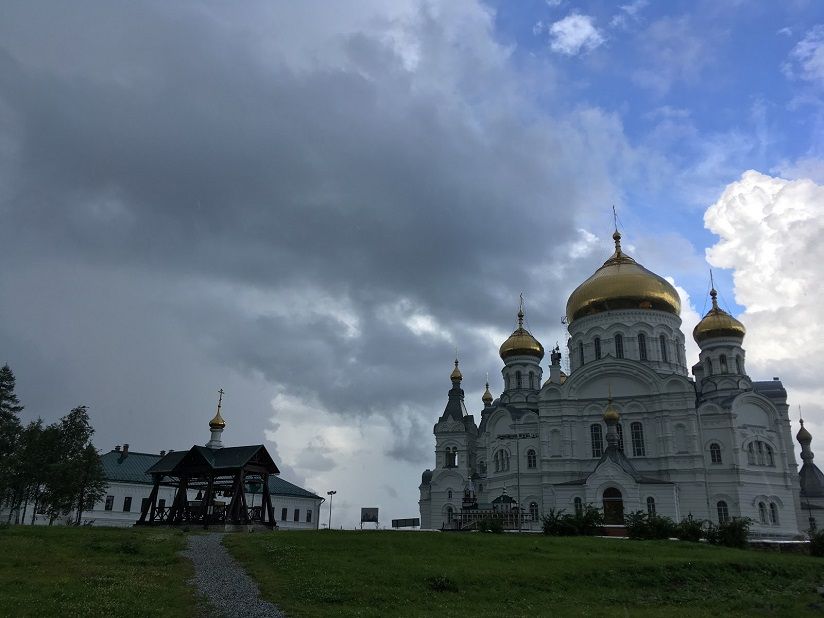 Белогорский Николаевский монастырь